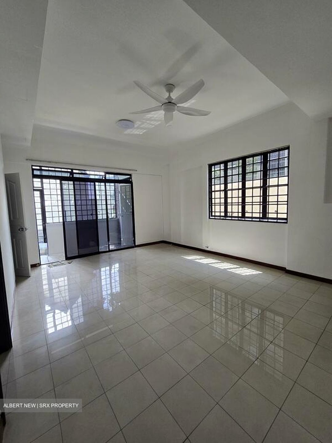 Yuk Tong Avenue (D21), Terrace #524138551